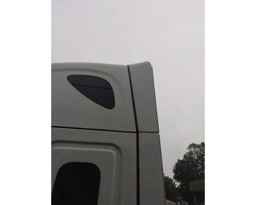 FREIGHTLINER CASCADIA 126 CAB EXTENSION