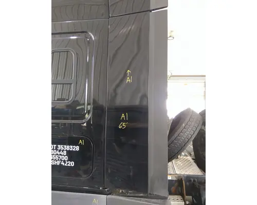 FREIGHTLINER CASCADIA 126 CAB EXTENSION