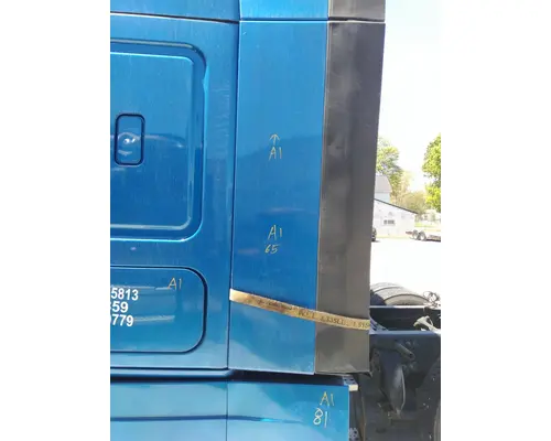 FREIGHTLINER CASCADIA 126 CAB EXTENSION