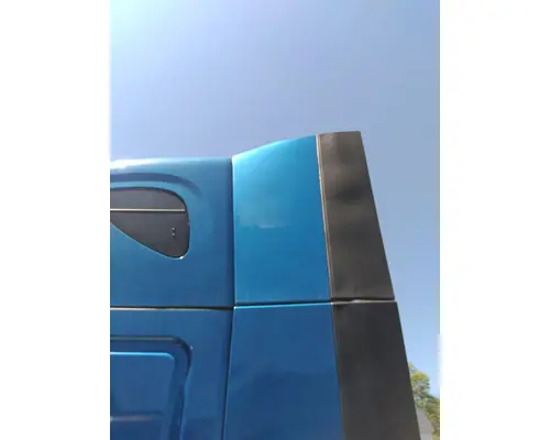 FREIGHTLINER CASCADIA 126 CAB EXTENSION