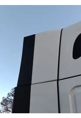 FREIGHTLINER CASCADIA 126 CAB EXTENSION