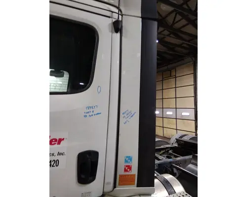 FREIGHTLINER CASCADIA 126 CAB EXTENSION