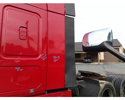 FREIGHTLINER CASCADIA 126 CAB EXTENSION