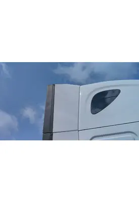 FREIGHTLINER CASCADIA 126 CAB EXTENSION