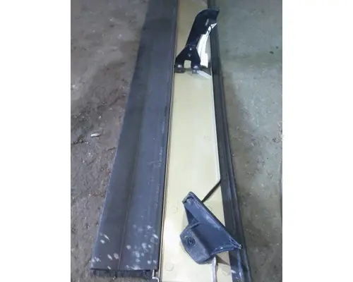 FREIGHTLINER CASCADIA 126 CAB EXTENSION