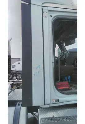 FREIGHTLINER CASCADIA 126 CAB EXTENSION