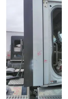 FREIGHTLINER CASCADIA 126 CAB EXTENSION