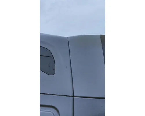 FREIGHTLINER CASCADIA 126 CAB EXTENSION