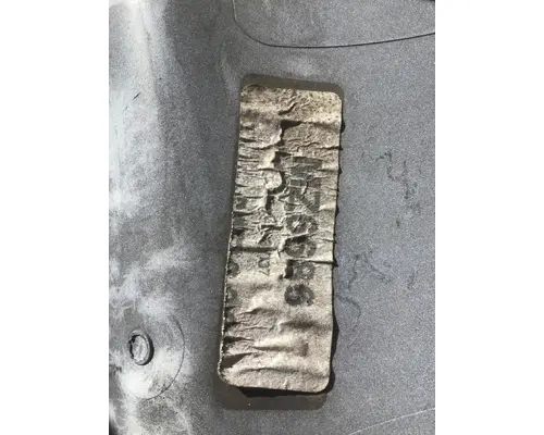 FREIGHTLINER CASCADIA 126 CAB SKIRT FILLER PANEL