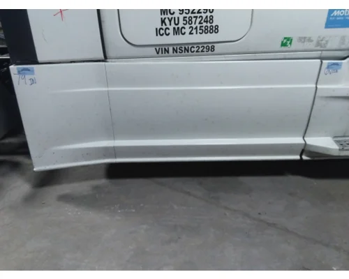 FREIGHTLINER CASCADIA 126 CAB SKIRTSIDE FAIRING
