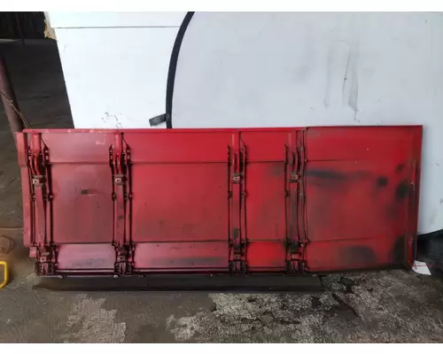 FREIGHTLINER CASCADIA 126 CAB SKIRTSIDE FAIRING