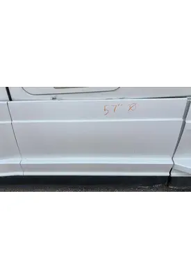 FREIGHTLINER CASCADIA 126 CAB SKIRT/SIDE FAIRING