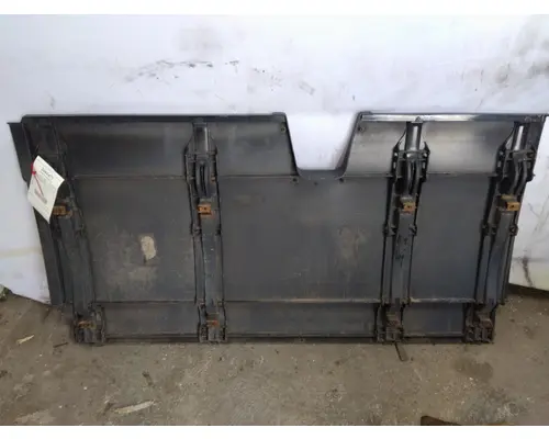 FREIGHTLINER CASCADIA 126 CAB SKIRTSIDE FAIRING