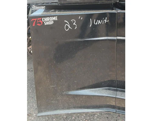 FREIGHTLINER CASCADIA 126 CAB SKIRTSIDE FAIRING