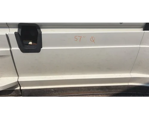 FREIGHTLINER CASCADIA 126 CAB SKIRT/SIDE FAIRING