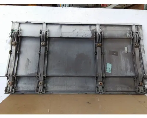 FREIGHTLINER CASCADIA 126 CAB SKIRTSIDE FAIRING