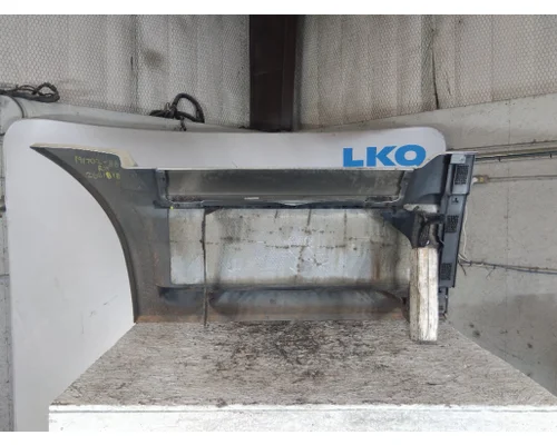 FREIGHTLINER CASCADIA 126 CAB SKIRTSIDE FAIRING