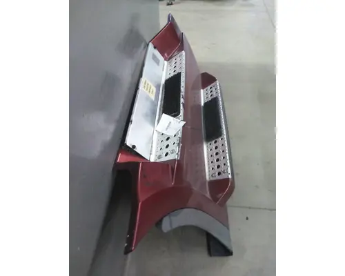 FREIGHTLINER CASCADIA 126 CAB SKIRTSIDE FAIRING