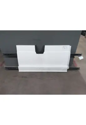 FREIGHTLINER CASCADIA 126 CAB SKIRT/SIDE FAIRING