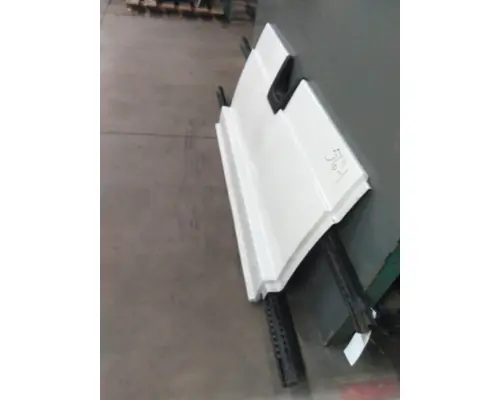 FREIGHTLINER CASCADIA 126 CAB SKIRTSIDE FAIRING