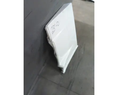 FREIGHTLINER CASCADIA 126 CAB SKIRTSIDE FAIRING