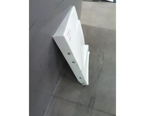FREIGHTLINER CASCADIA 126 CAB SKIRTSIDE FAIRING