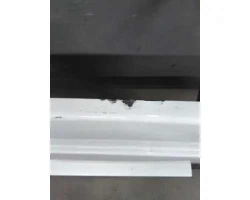 FREIGHTLINER CASCADIA 126 CAB SKIRTSIDE FAIRING