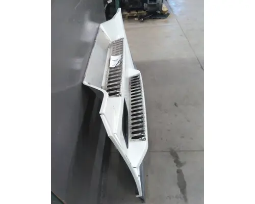FREIGHTLINER CASCADIA 126 CAB SKIRTSIDE FAIRING