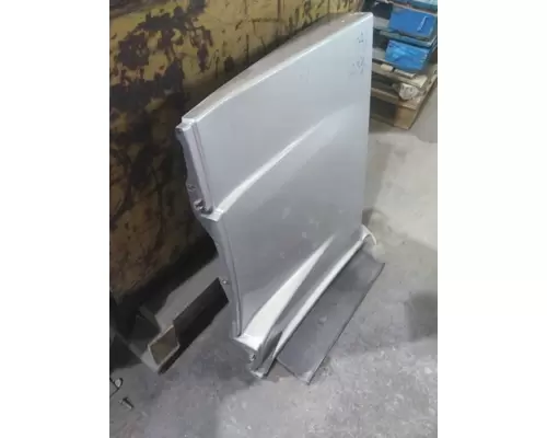 FREIGHTLINER CASCADIA 126 CAB SKIRTSIDE FAIRING