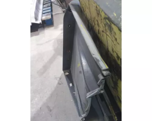 FREIGHTLINER CASCADIA 126 CAB SKIRTSIDE FAIRING