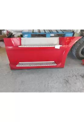 FREIGHTLINER CASCADIA 126 CAB SKIRT/SIDE FAIRING