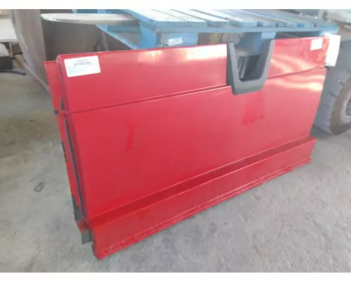 FREIGHTLINER CASCADIA 126 CAB SKIRTSIDE FAIRING