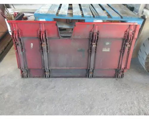 FREIGHTLINER CASCADIA 126 CAB SKIRTSIDE FAIRING