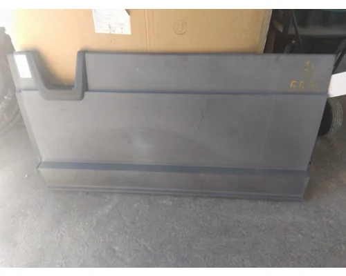 FREIGHTLINER CASCADIA 126 CAB SKIRTSIDE FAIRING