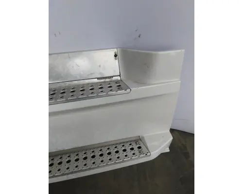 FREIGHTLINER CASCADIA 126 CAB SKIRTSIDE FAIRING