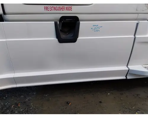 FREIGHTLINER CASCADIA 126 CAB SKIRTSIDE FAIRING
