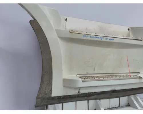 FREIGHTLINER CASCADIA 126 CAB SKIRTSIDE FAIRING