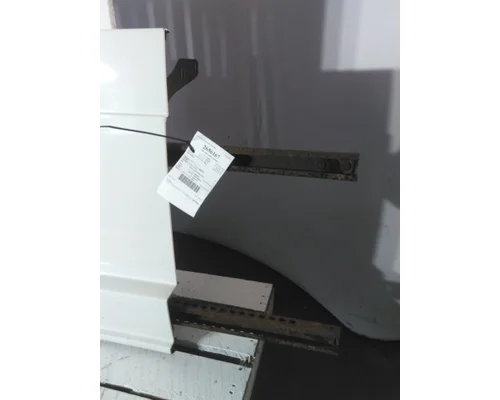 FREIGHTLINER CASCADIA 126 CAB SKIRTSIDE FAIRING