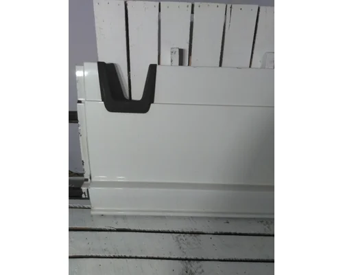 FREIGHTLINER CASCADIA 126 CAB SKIRTSIDE FAIRING