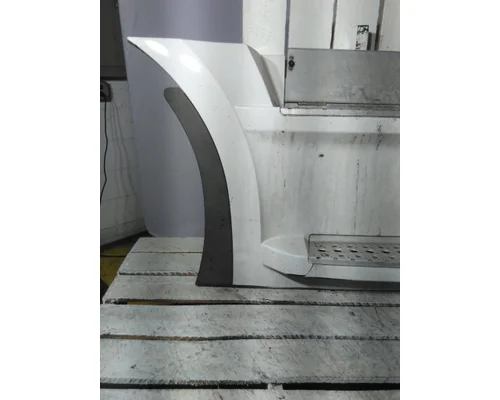 FREIGHTLINER CASCADIA 126 CAB SKIRTSIDE FAIRING