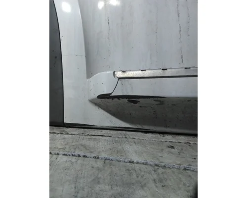 FREIGHTLINER CASCADIA 126 CAB SKIRTSIDE FAIRING
