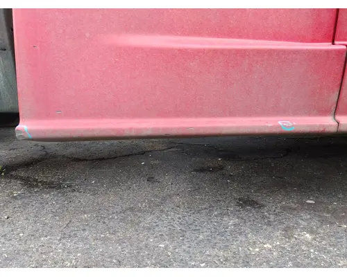 FREIGHTLINER CASCADIA 126 CAB SKIRTSIDE FAIRING