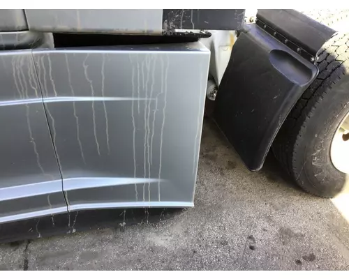 FREIGHTLINER CASCADIA 126 CAB SKIRTSIDE FAIRING