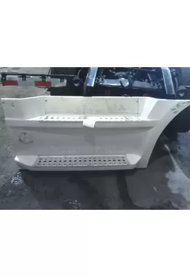 FREIGHTLINER CASCADIA 126 CAB SKIRT/SIDE FAIRING