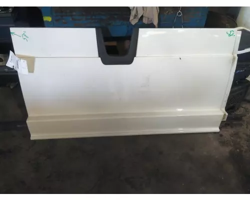 FREIGHTLINER CASCADIA 126 CAB SKIRTSIDE FAIRING