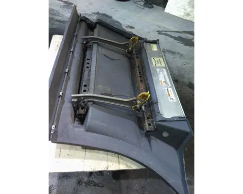 FREIGHTLINER CASCADIA 126 CAB SKIRTSIDE FAIRING