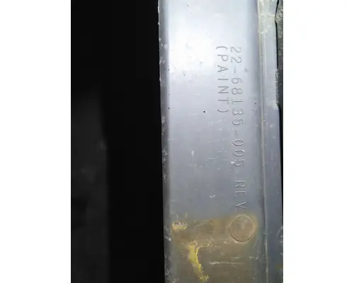 FREIGHTLINER CASCADIA 126 CAB SKIRTSIDE FAIRING