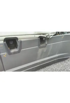 FREIGHTLINER CASCADIA 126 CAB SKIRT/SIDE FAIRING