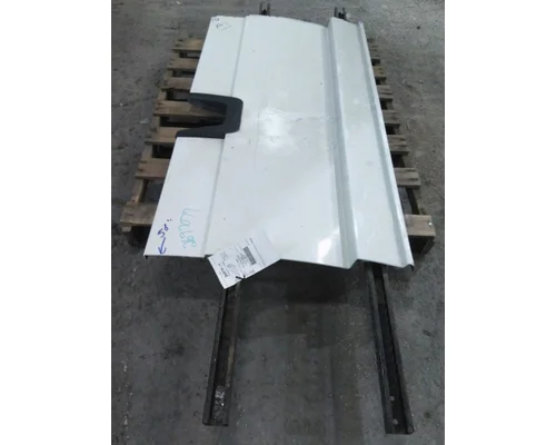 FREIGHTLINER CASCADIA 126 CAB SKIRTSIDE FAIRING