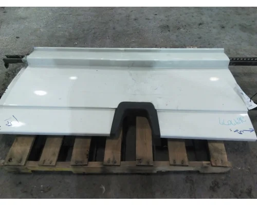 FREIGHTLINER CASCADIA 126 CAB SKIRTSIDE FAIRING